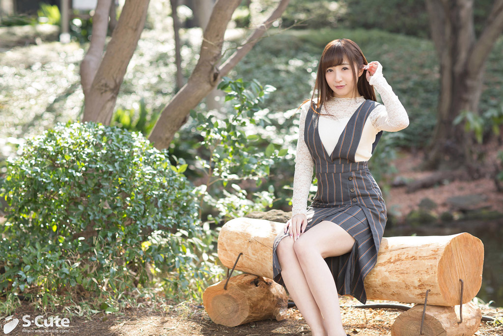 S-Cute 593_maria_01 目が合うのも恥じらう美少女のウブなSEX／Maria