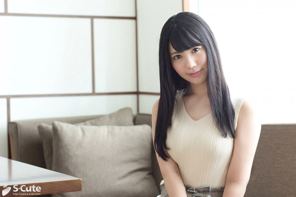 S-Cute 669_natsu_01 色白巨乳に包まれるセックス／Natsu