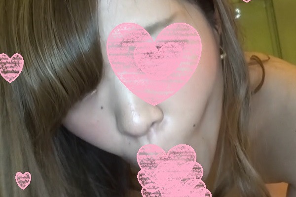 FC2 PPV 340151 【個人撮影】ゆりか１８才　緊急事態のお困り娘に生中出し・ストッキング破っちゃいます【素人動画】