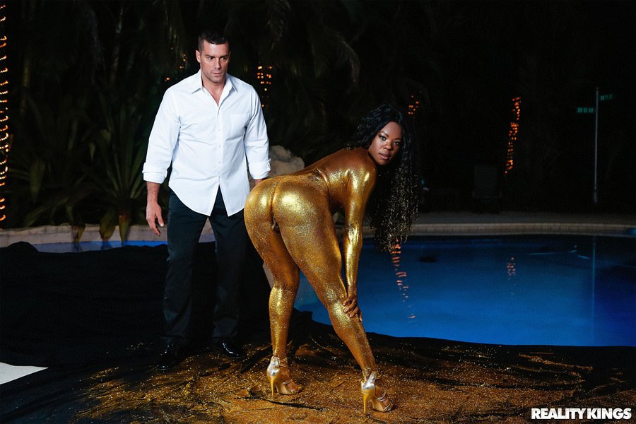 Reality Kings Rylee Foxxx – Glitter Tease