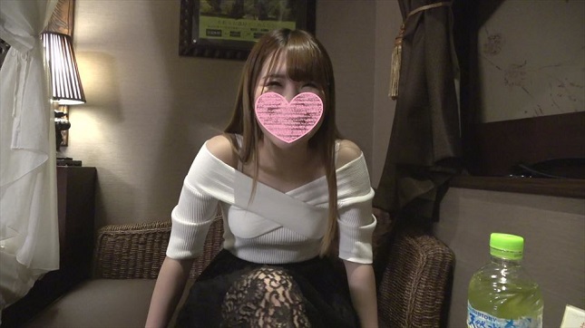 FC2 PPV 1101030【愛嬌たっぷりなむっちり名器美女のオマンコに連続中出し】