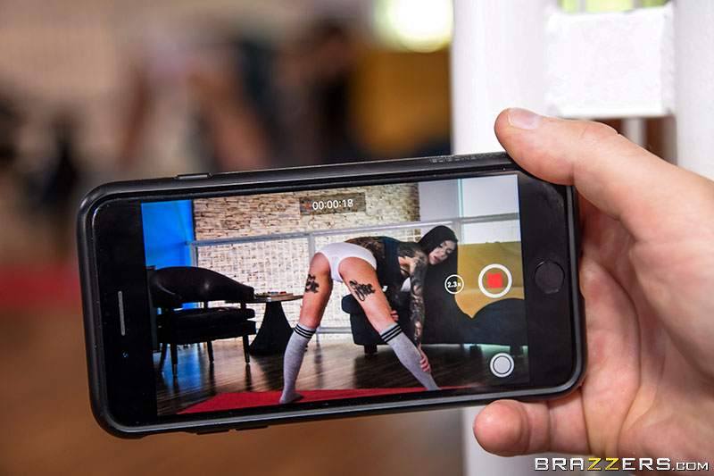 Brazzers Exxtra – Karma RX Ill Fuck Who I Want!