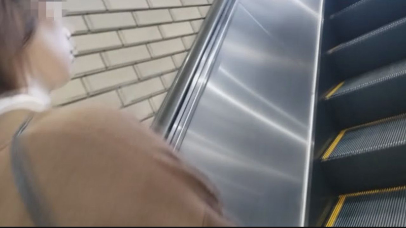 FC2 PPV 1224635 12/20まで限定特典付【個人】返済から逃れた先で2人の男に連れられ成すがまま3度中出しされる