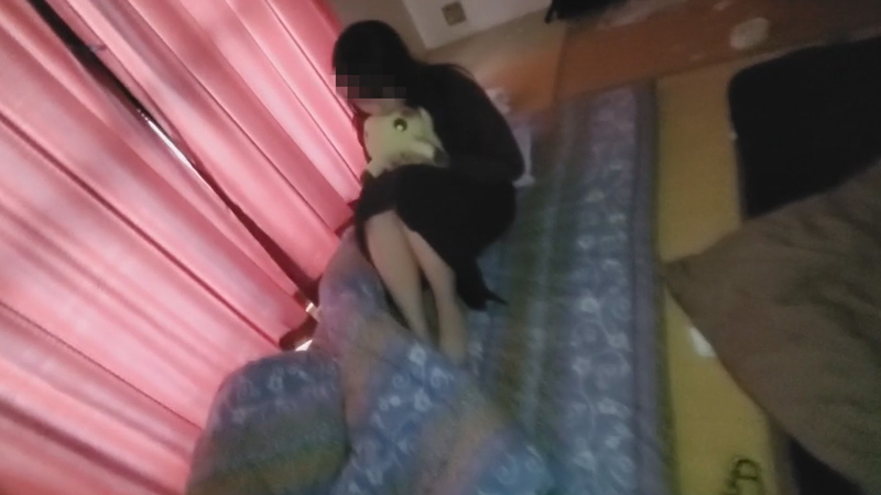 FC2 PPV 1250608 【個人】愛してる人に売られて怯えて犯される美人妻に奉仕させ他人棒の上に跨らせ中出し