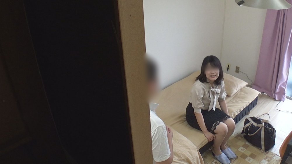 FC2 PPV 1271406 【無修正ｘ個人撮影】民泊を利用してくれたジャニオタ娘がチェックアウトします（泣）次回の割引を提案してみたら、エロい衣装を着て撮影させてくれた【＃コスプレ】