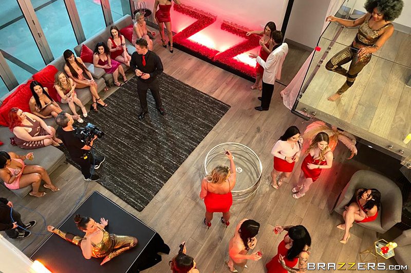 Brazzers Live – Valentine’s Day Affair: Unseen Moments – Valentine’s Day Affair: Unseen Moments