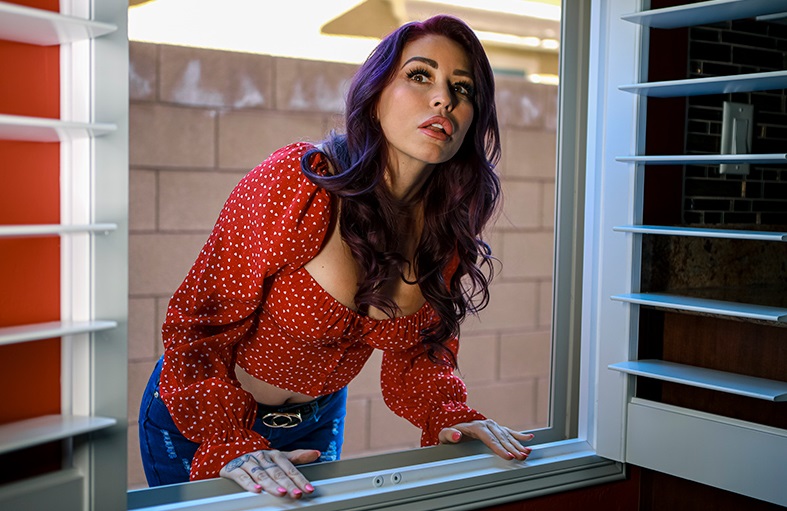 Brazzers Exxtra – Monique Alexander – Wrong Side Of The Bed