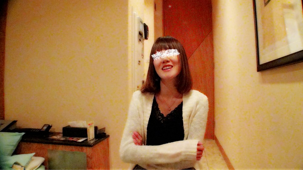 FC2 PPV 1339286 【無修正ｘ個人撮影】マッチングアプリで出会ったスレンダー、巨乳、デカ乳輪の人妻がめちゃくちゃエロかったので皆さんにシェアしますｗ【＃NTR】