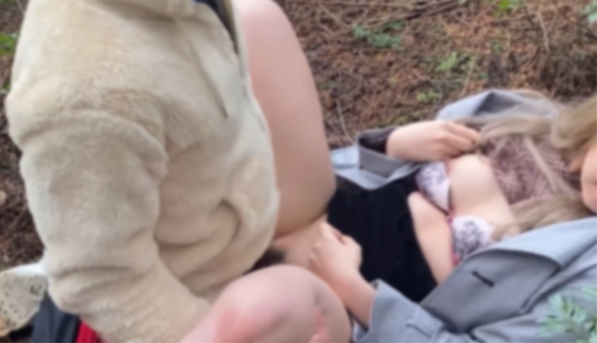 FC2 PPV 1346357 ※２６日（日曜日）まで【数量限定】「顔バレ薄モザ・場所ガウス無し」配信です。親友の妹を先輩と森に連れ出し強制中出し。