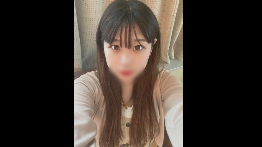 FC2 PPV-1385923 ちょっぴり天然な性格がカワイイIT系勤務の美少女(怒らなそうなので中出ししました)