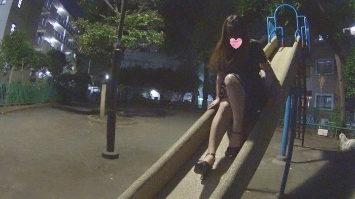 FC2 PPV 1399601 【無・素人個撮】更生失敗！夜の公園で遠くを見つめ酒をあおる巨乳ぽっちゃり完全体風俗嬢の悩みを解決する為、家に連れ込み、愛のあるセックスを説くも、最終的には風俗のお客さん状態、更には中出し事故！