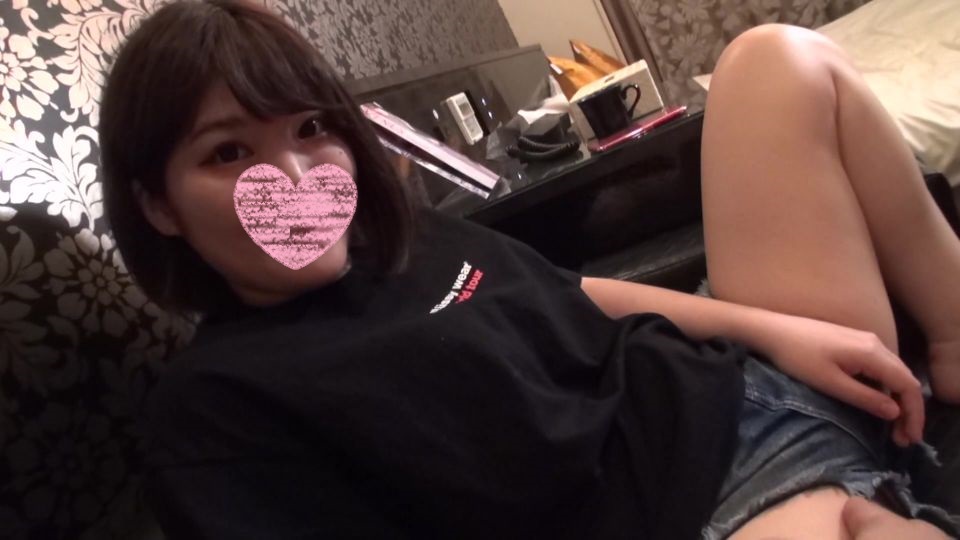 FC2 PPV 1438233 【顔出し】色白なムチエロビッチちゃん。何も言われないことを良いことに生チン挿入されて騎乗位でバック正常位でイキまくっての生中出しｗｗ