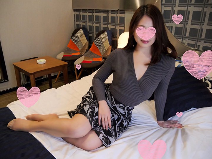 FC2 PPV 1475870 【個人撮影】28歳 美尻エステ人妻 旦那とのSEXはいつもイったふり…性欲を持て余した美人妻が覚えたての中イキで痙攣絶頂。何度も膣奥を突かれて中出しを懇願する