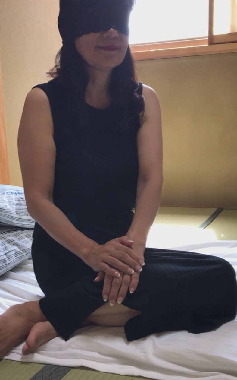 FC2 PPV 1495330 ※限定特典付き3800pt→1800pt【五十路ハメ撮り】国際警察の嫁と聞き驚きましたが、泊まった所が、和室ともありかなり雰囲気出ちゃいました。50歳以上や老女が好きな方