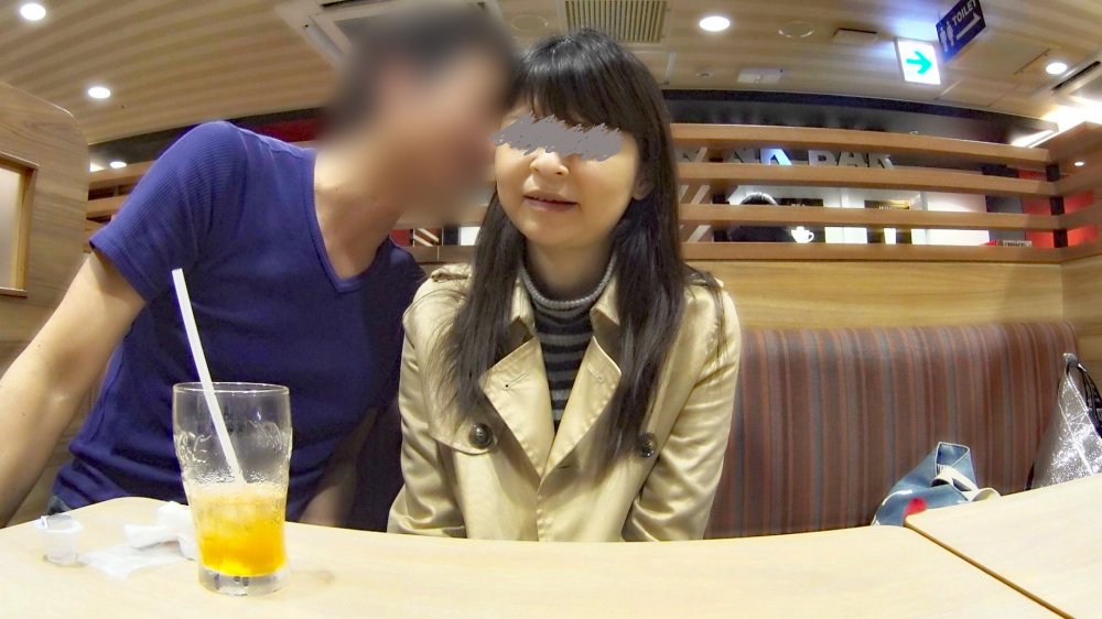 FC2 PPV 1499247 【無修正ｘ個人撮影】人妻専門のデリヘルを利用してた時に、指名していた40代の沖縄系風俗嬢をみかけたのでそれをネタに脅してみたｗ【＃NTR】