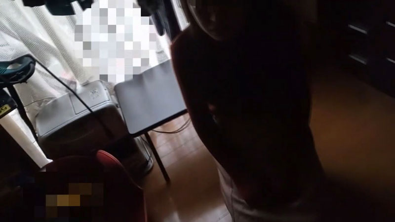 FC2 PPV 1511045 限定【個人】巨乳の二児の母、庭でお子さんが遊ぶ中他人棒に犯される。