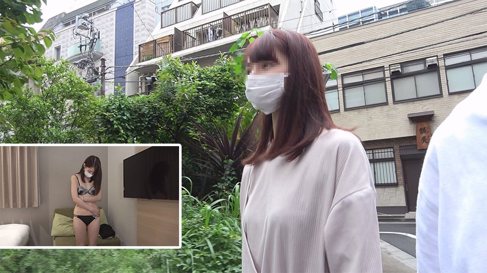 FC2 PPV 1511000 【無】押しに弱いふわふわ小動物系美少女りなちゃん初撮り！ピル飲んでないのにエッチ中にお願いされたら生ハメも中出しもOKして何度もイっちゃう。（赤〇ゃんいるのに、またよく知らないおっさんに種付けされちゃ