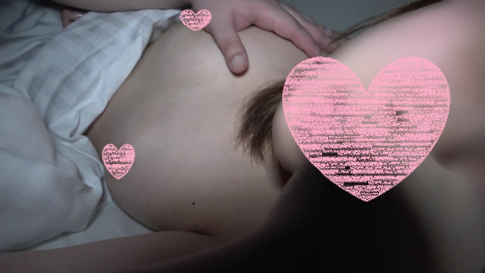 FC2 PPV 1514220 【9/30まで1980】素朴でスケベな二十歳の東北ＪＤ少女❤️彼氏の愚痴聞いて食事奢ってスヤスヤ寝てるところを生ハメ撮り❤️驚異の膣圧に暴発するも肉棒奮闘大量中出し❤️からのイカセ責め！