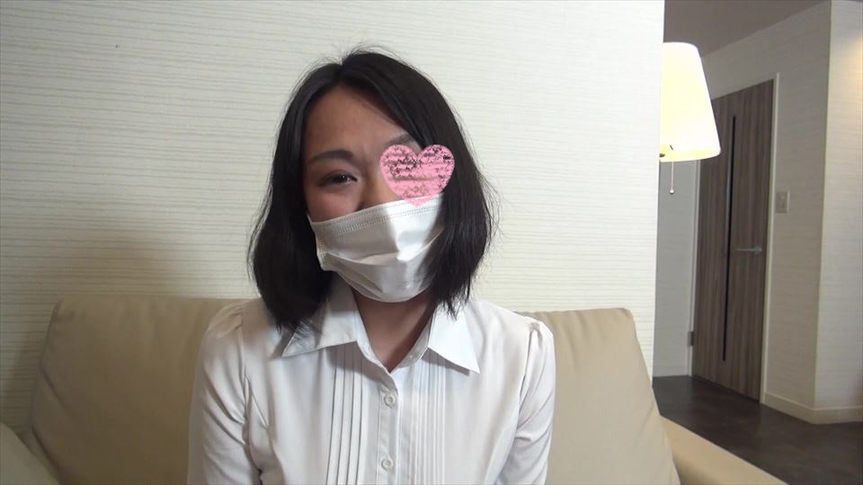 FC2 PPV 1575877 あなたの街にも居そうなくらいの普通な人妻OLが、妊活中なのに旦那以外の精子を注がれるつもりまんまんｗ最近SEXしてくれない旦那に向かって生チンポで生SEX中にNTR実況報告！！