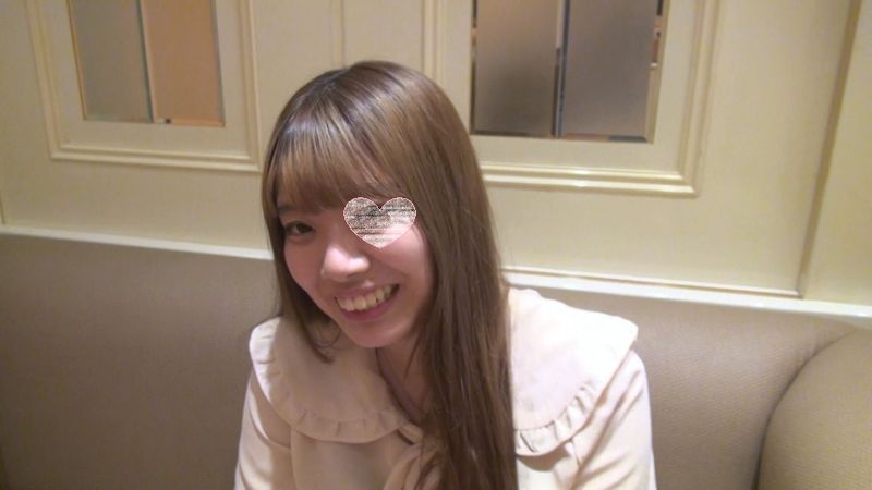 FC2 PPV 1566507 【個人撮影】【無】初撮り援交少女！第２弾！170ｃｍの剛毛過ぎてマンコが隠れちゃっている恥ずかしがり屋の女の子！購入特典で【本編高画質版ZIPとフェラとオナニー（３５分）】