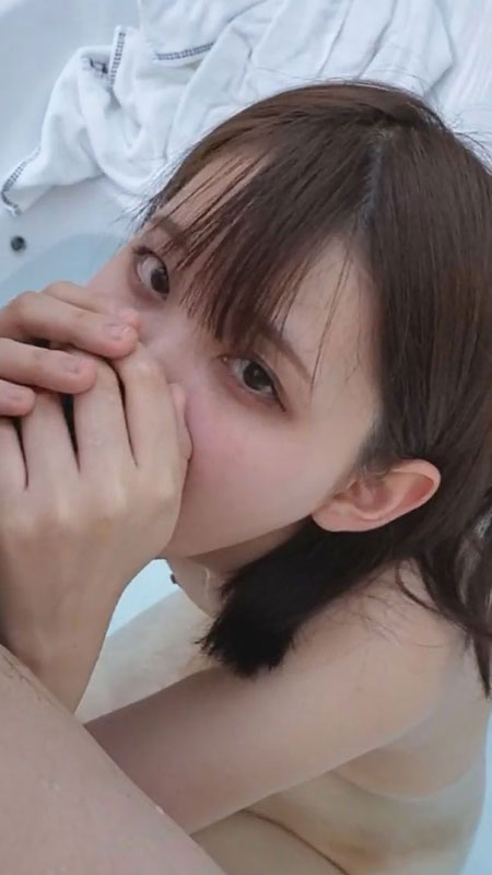 FC2 PPV 1600459 個数限定【無修正】保育士１年目の色白美少女に無責任中出し＋ぶっかけ。(49分)