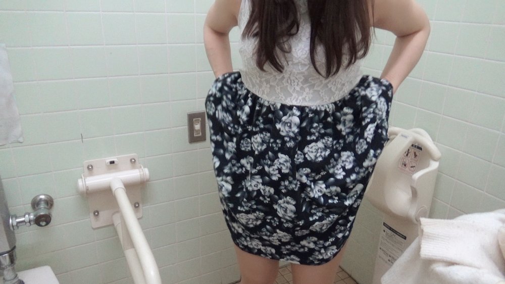 FC2 PPV 1626072 【個撮㊼】お嬢様私立K3メンヘラ娘☆公衆トイレでフェラ手コキ＆デカパイに胸射【おまけ付】