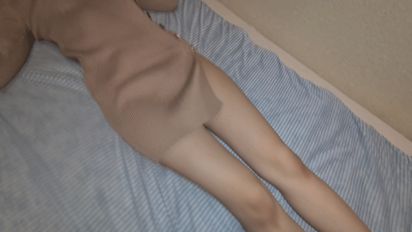 FC2 PPV 1644252 【個人撮影】友人の先輩にスレンダー美人妻を寝取らせて夫の目の前で中出し不倫ハメ撮り