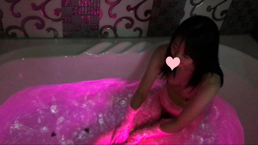 FC2 PPV 1659026 【処女喪失】今まで全く経験ない処女とリアルな初体験で口内射精から緊張の初エッチ【無〇正】