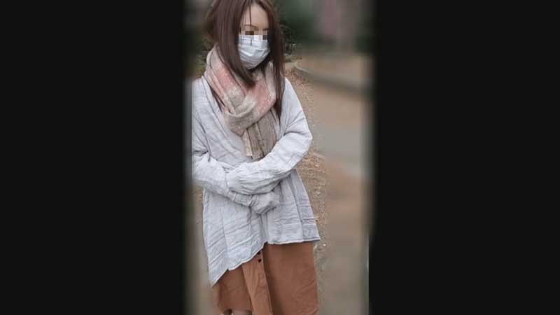 FC2 PPV 1675445 ３日間限定【個人】浪費家の美人妻。返済できず部屋に連れていかれ生膣に中出しされる