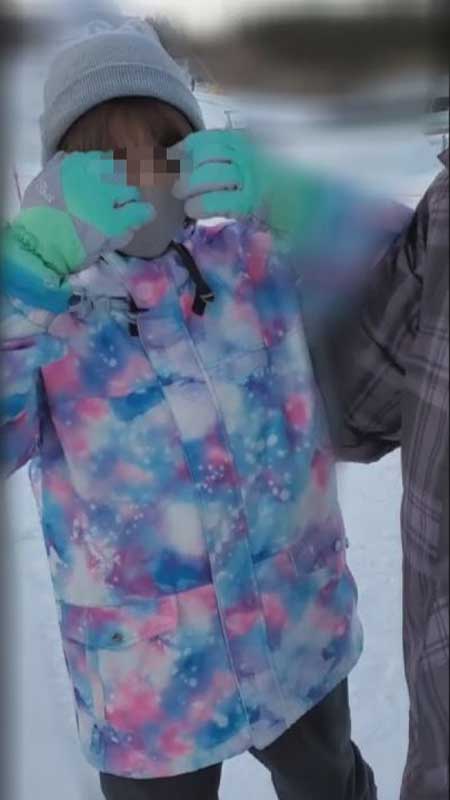 FC2 PPV 1674978 3日限定【個撮】県立商業科②華奢なGカップ。雪山スノボ初体験＋二人の大人に中出しされる