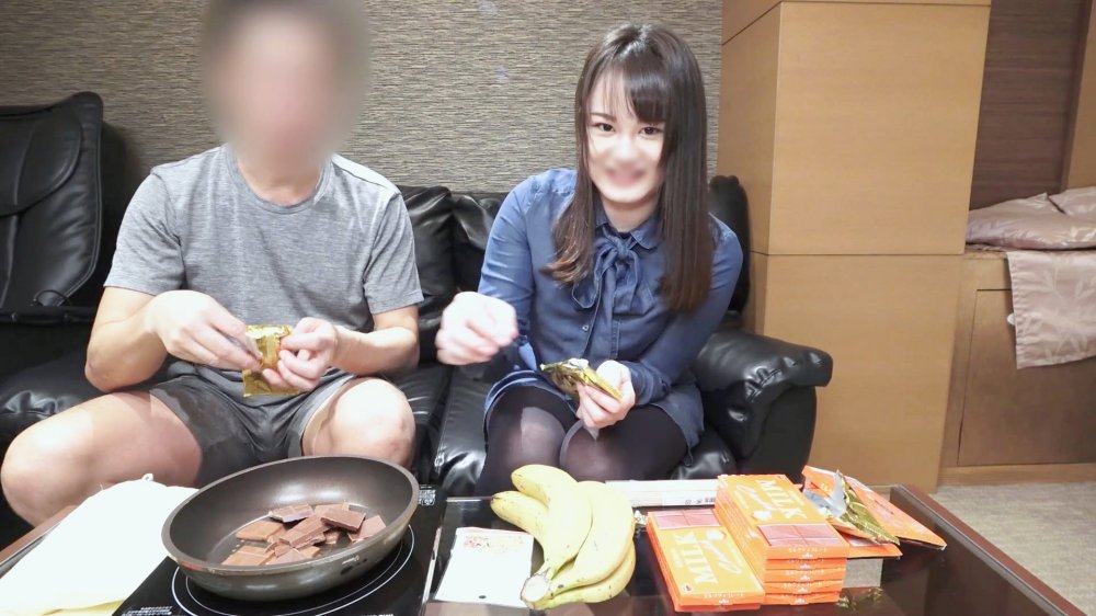 FC2 PPV 1678683 ☆期間限定2月21日まで1000ptOFF！！！【無/個】お菓子な天使のややぽちゃハルちゃんと裸エプロンでクッキング！！全身チョコまみれでハメちゃいました♪※顔出しレビュー特典あり