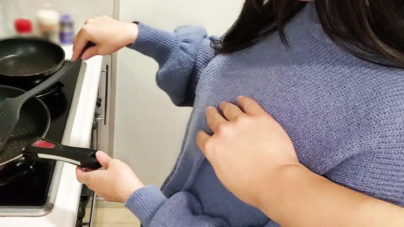 FC2 PPV 1697756 【無】♯色白美脚な坂道系元カノ。ベットでイチャつき元カノを中出し料理しました。