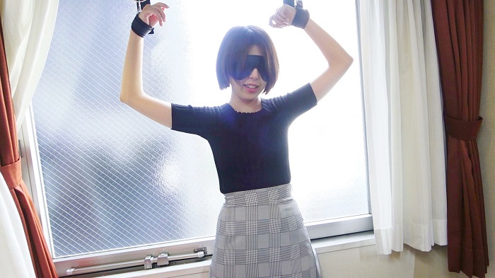 FC2 PPV 1783634 【無・素人個撮】変わらぬ結婚生活に刺激を求め気品ある清楚系美人妻が再登場！縛り目隠し玩具と普段味わえないプレイで欲情させ「おかしくなっちゃう～！」と悶絶絶頂の連続でオマンコがマン汁でびっちょびちょ！