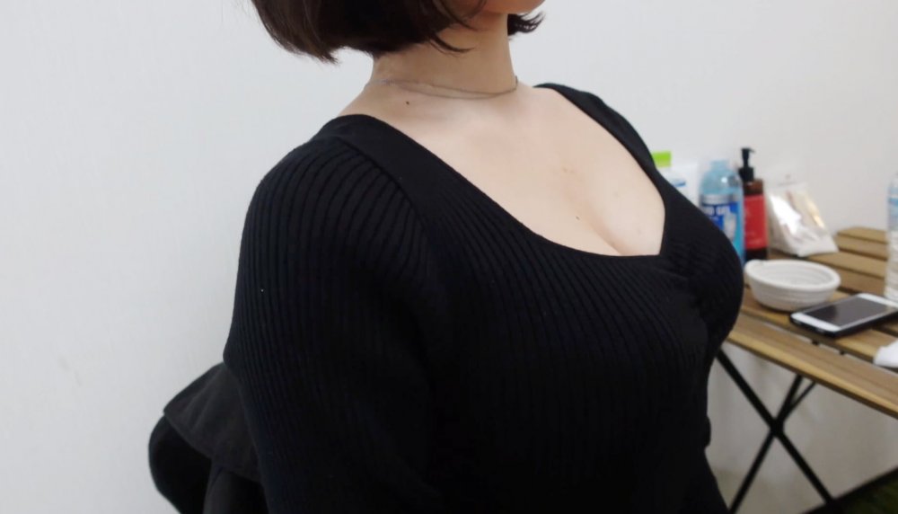 FC2 PPV 1777219 【数量限定2980pt→1980pt】美巨乳メンエス嬢あやちゃんが自分のお店を出しました❤️白のタンクトップにスケスケパンティでオイルまみれにしてハメ倒し　購入特典あり