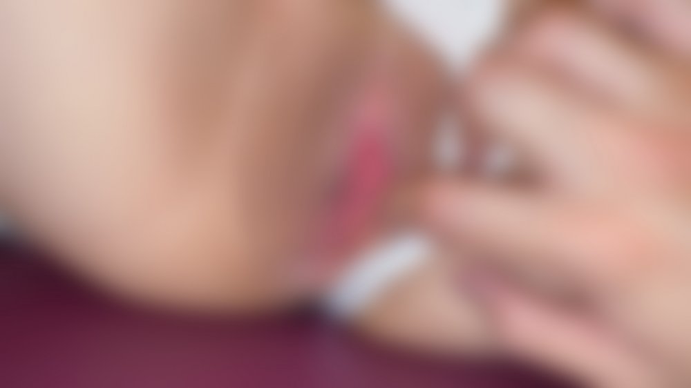 FC2 PPV 1820612 ついにSEX！！！　本物アイドル　-超絶プレミア- FC2-PPV-1820612