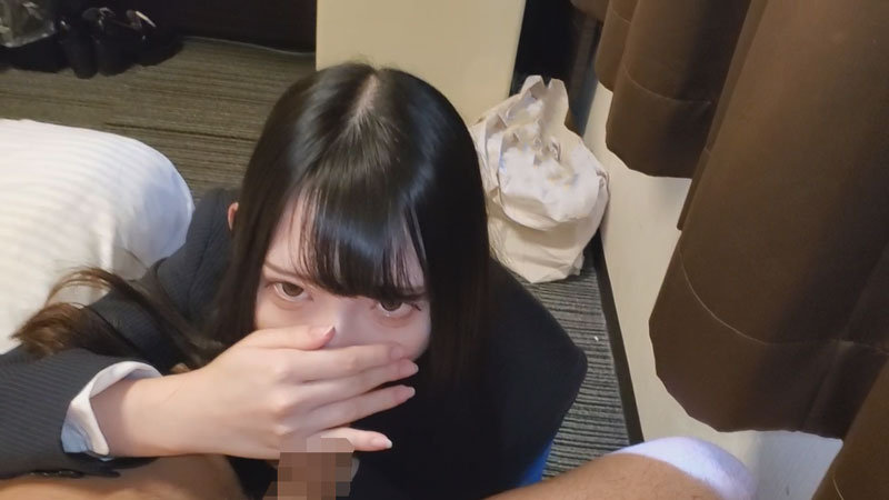 FC2 PPV 1821019 23日公開停止【無修正】黒髪華奢な不動産営業OL・ホテル中出し玩具挿入電車移動再びホテルで中出し FC2-PPV-1821019