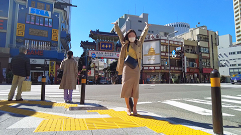 FC2 PPV 1816700 【変態人妻in横浜デート】昼間から口内射精されたザーメンを口に含んだまま観覧車デート＆夜景の綺麗なホテルで身体に卑猥な落書きをされた肉便器マゾ妻ナマ中出しSEX動画【個人撮影】 FC2-PPV-1816700