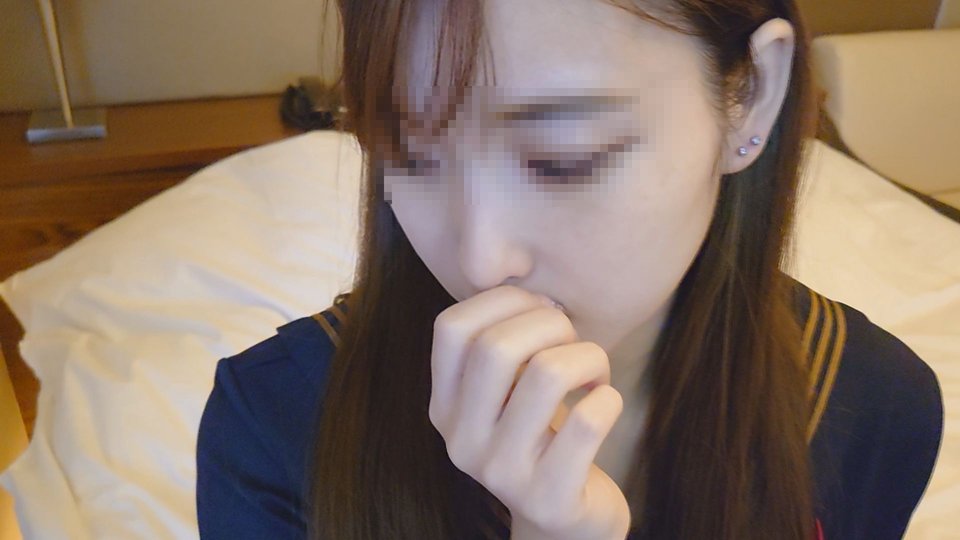 FC2 PPV 1894709 【個撮】家出美少女が泊るところ探してたんで拾って生挿入で孕ませ中出し FC2-PPV-1894709