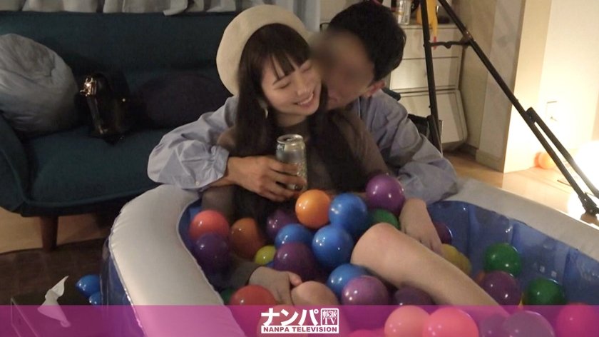 [200GANA-2522] 百戦錬磨のナンパ師のヤリ部屋で、連れ込みSEX隠し撮り 211 家に連れ込んだ色白スレンダー美女！後ろから抱きしめるとなんとノーブラ！！立ちバックでガン突きされてハメ潮漏らすドスケベ女だった！美乳・美尻・美脚の三拍子揃った極上ボディは必見！