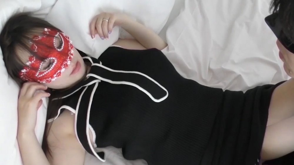 FC2 PPV 1918965 【個人撮影・期間限定ptオフ】白い肌とロングヘアが似合う37歳熟女妻　クレジットカードの支払いに困って・・・ FC2-PPV-1918965