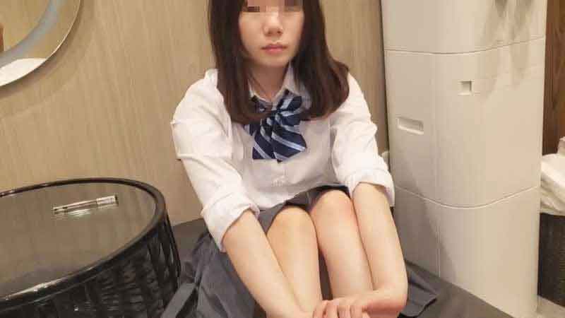 FC2 PPV 1980808 【個撮】県立普通科③同級生にイジメで見知ら人と性交渉を強要されおじさんに体を弄り回され白い愛液を垂らす少女。 FC2-PPV-1980808