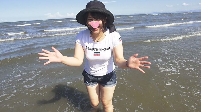 FC2 PPV 2175109 【無・素人個撮】夏だ！海だ！青姦だ！たぶんこれで見納め…底抜けに明るい痴女ビッチ妻と海水浴場で中出しセックスからアナル崩壊寸前！玩具と肉棒でまさに昇天永続絶頂アナル中出し！10年後にまた会いましょう! FC2-PPV-2175109