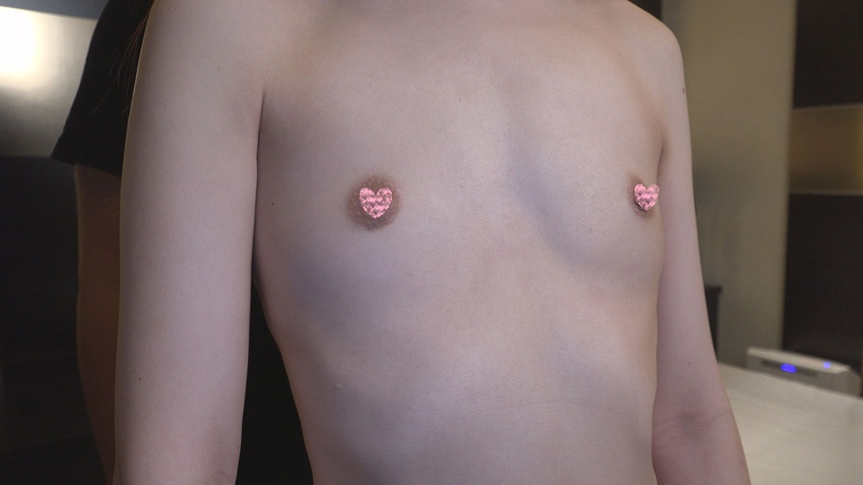 FC2 PPV 2345920 ※10/17まで3980⇒2980★初撮り☆貧乳スレンダー美女♥クールビューティーな万依ちゃん22歳☆電マ責めにマン汁タラ～！♥クールだけどアソコは濡れ濡れ欲情中出し射精♥※特典付 FC2-PPV-2345920