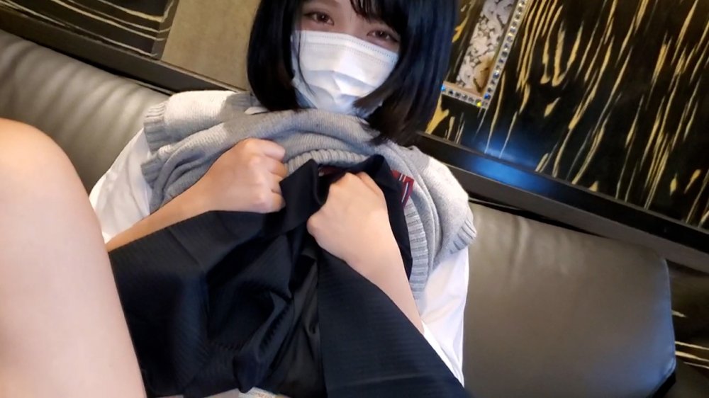 FC2 PPV 2359625 初撮影！！個数限定！【無修正】天真爛漫で従順な美少女を密室に連れ込み淫行中出し！！普段は真面目なふりして・・・（特典 初めての顔出しフェラ口内射精） FC2-PPV-2359625