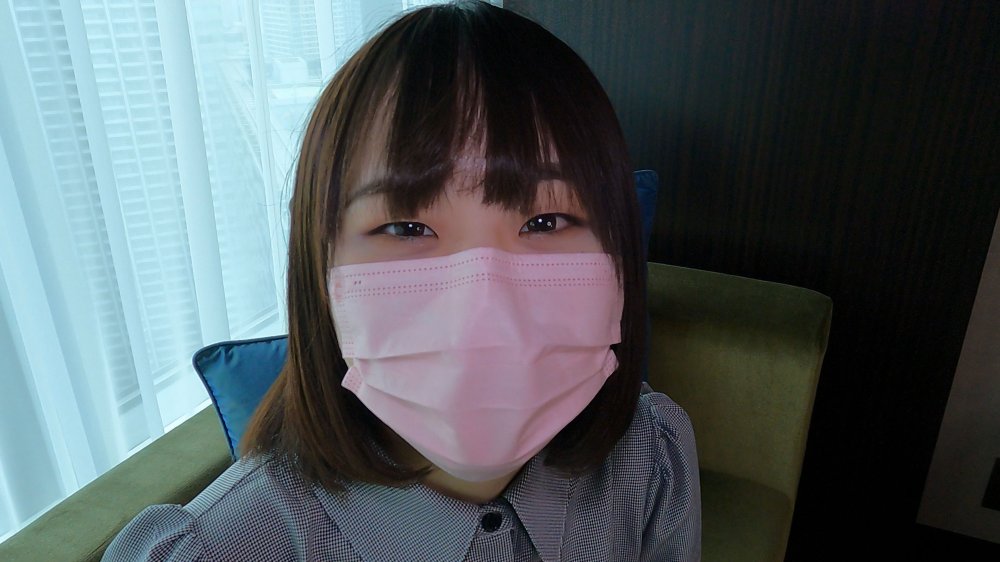 FC2 PPV 2373515 【無修正】激アツ3P作品の前に撮影していた正真正銘の初撮影作品　恥ずかしいワレメ/村上まり(21歳) FC2-PPV-2373515