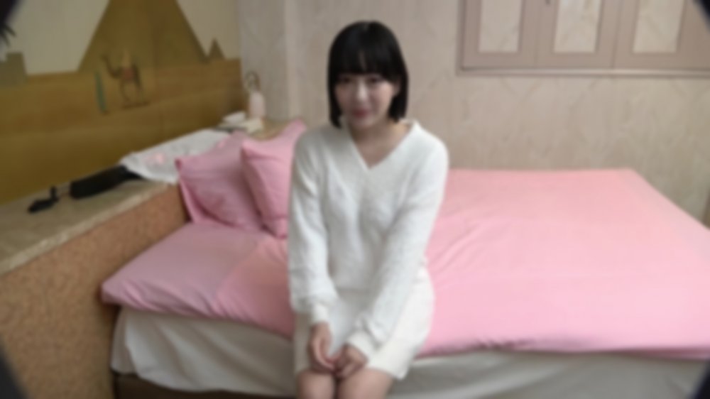 FC2 PPV 2444266 癒し系のほんわか美少女(18)経験人数1人で低身長の可愛い見た目と裏腹にドスケベな一面も・・・最後は「私の中に出して❤️」 FC2-PPV-2444266