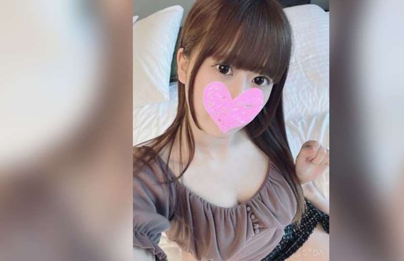 FC2PPV 2360136 【無修正】極上Gカップ巨乳が眩しすぎる癒し系の美人保母さんと濃厚生ハメ中出しセックス!! 保育士：ゆかりちゃん(23歳)