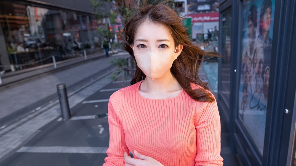 FC2 PPV 2903548 顔出し！！【初撮影・無修正】シネマ画風！個数限定！性欲を持て余した官能的でプライドの高い巨乳美容部員の疼きが理性を狂わせる・・・部下には絶対に見せられない痴態を快楽に溺れ狂いながら2回中出し！！ FC2-PPV-2903548