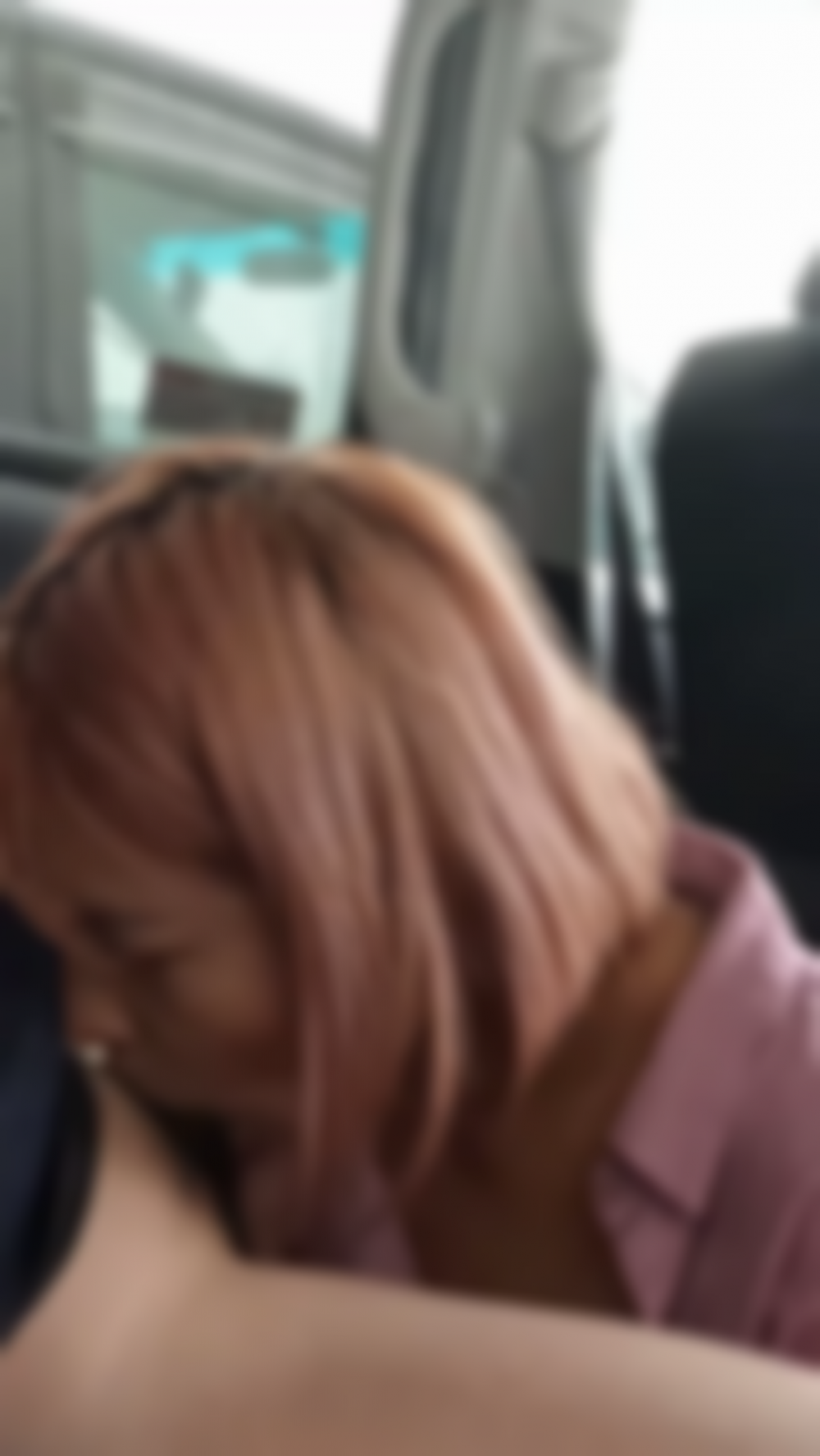 FC2 PPV 2904473 [個人撮影]ガールズバー店員さんの車内ノーハンドフェラ(ごっくん) FC2-PPV-2904473