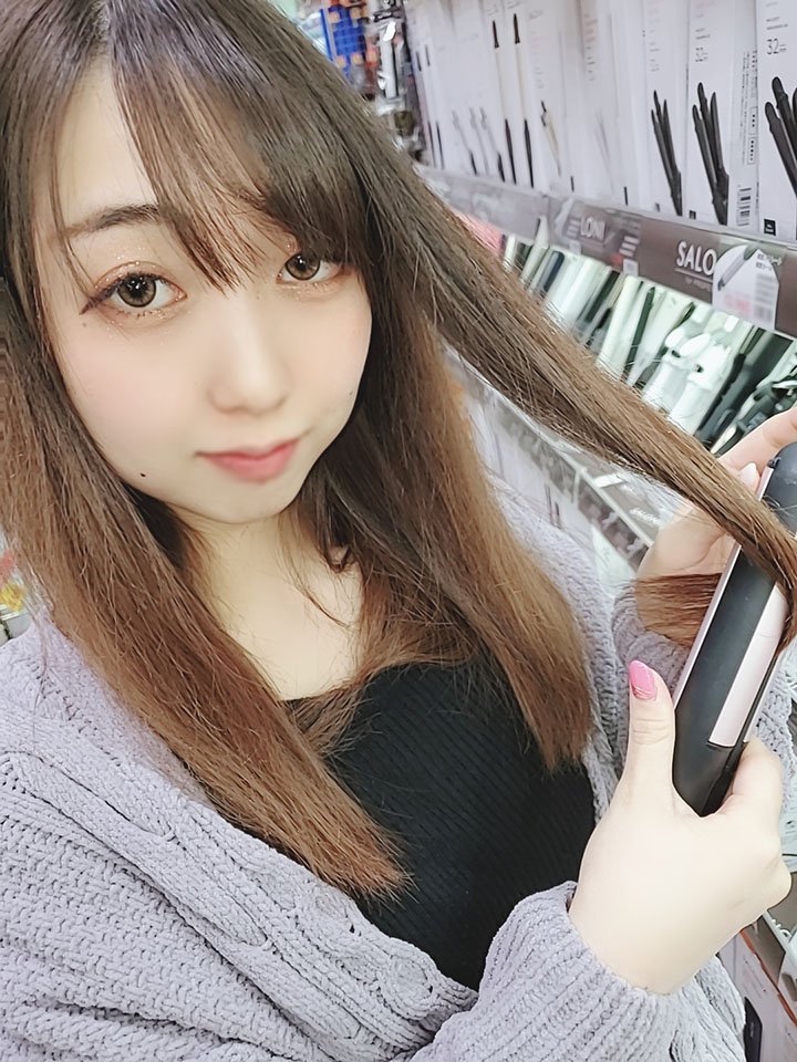 FC2 PPV 2979694 4本合計250分!!一週間限定3480→4980【無修正／顔晒し／制裁】浮気を繰り返すシンママを中出し10連発の制裁。締まりの良さは一級品でおかわり殺到。 FC2-PPV-2979694